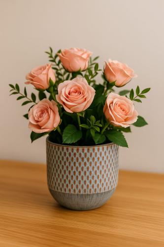 أصيص نبات بنقشة فنية ريفية