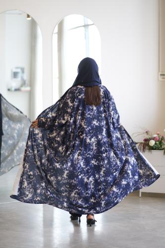 عباية أزهار الليل بتصميم فراشة مطرزة الأطراف مع طرحة