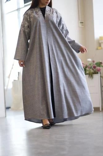 عباية نُهى كلوش مع طرحة