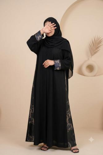 عباية جوري دبل كلوش لف كريب بلاك بيري مع قماش جاكار ملون على الأكمام والجنب مع طرحه
