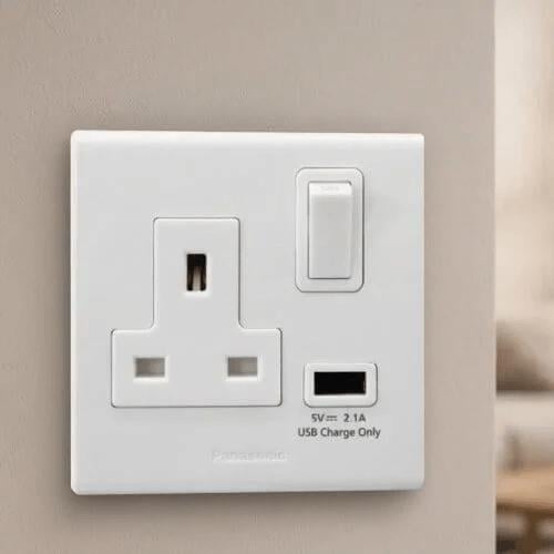 فيش باناسونيك usb - بقوة 13 امبير تايلندي