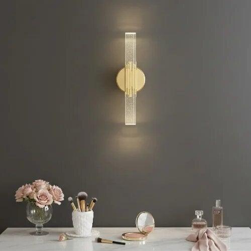 مصباح حائط كريستال - إطار معدني فاخر