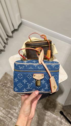 أل في | LV