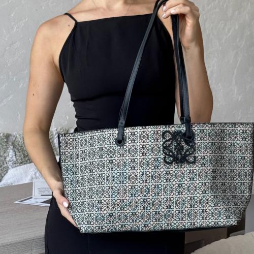 Loewe | لويفي
