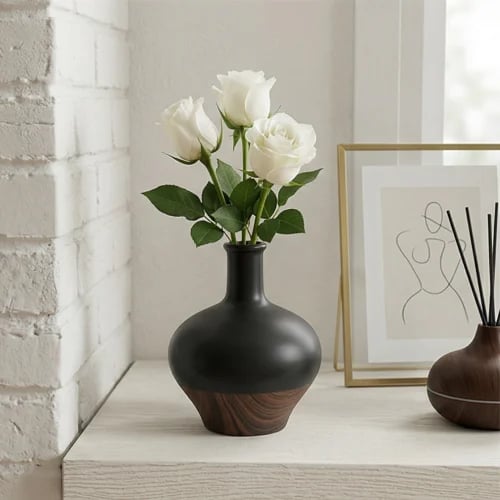 Decorative vase