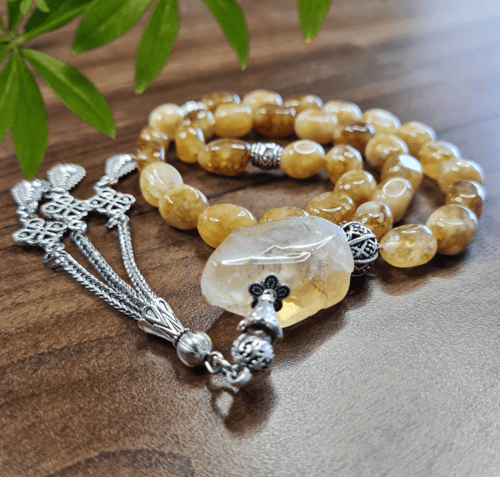 سبحة حجر السيترين الطبيعي