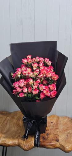 بوكية ورد ب اللون الشمسي