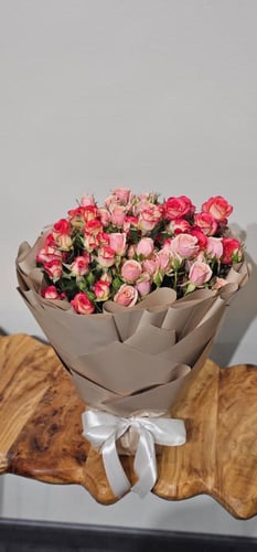 بوكيه وهج الورد