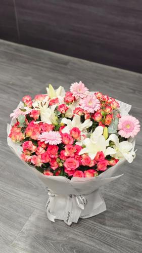 باقه البيبي روز والجاربيرا