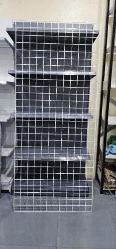 شبك حائط ابيض