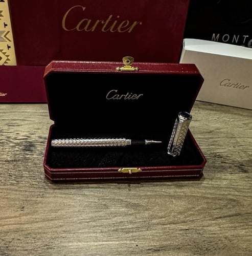 قلم كارتير دومو فضي منقوش D14
