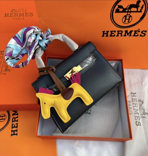 شنطة نسائية هيرميس HERMÈS - وتد