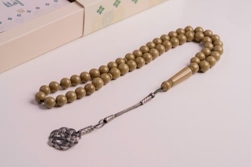 مسباح بكلايت زيتي مع طرابزونة فضه