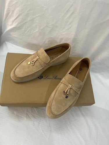 شوز لوربيانا