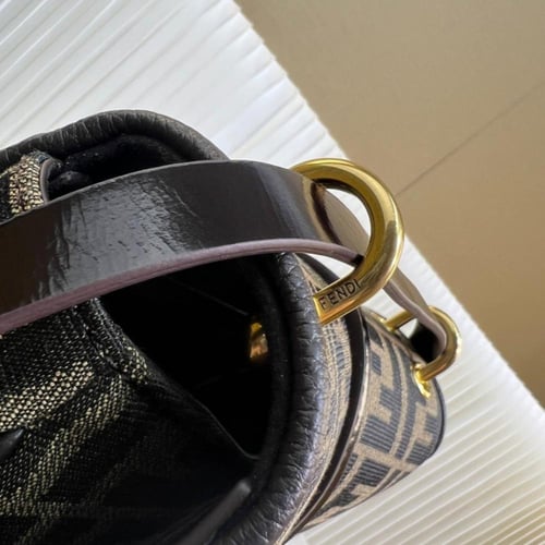 فندي C’mon Mini مقاس 21cm