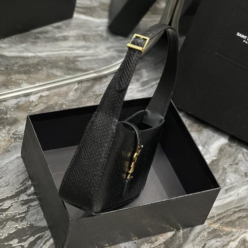 سان لوران LE 5A7 مقاس 24cm