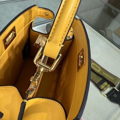 فندي بيكابو بتيت مقاس 20cm