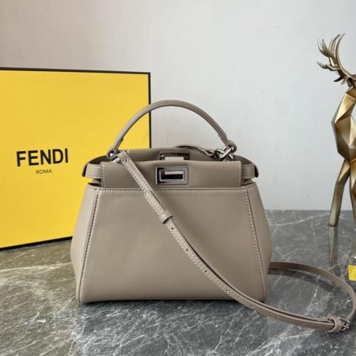 فندي بيكابو مقاس 23 سم