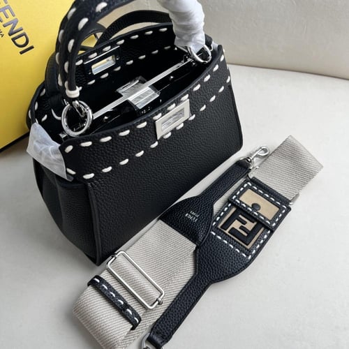 فندي بيكابو ايكونك مقاس 23سم