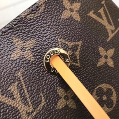 لوي فيتون NÉONOÉ مقاس 26 سم