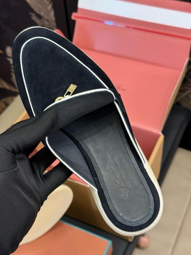 شوز لوربيانا