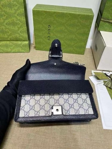 قوتشي ديونيسوس مقاس 25 سم