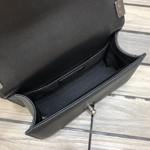 شانيل بوي مقاس 20 سم