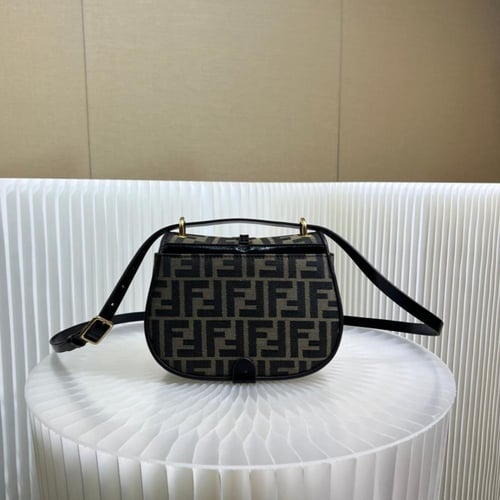 فندي C’mon Mini مقاس 21cm