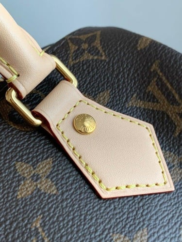 لوي فيتون Speedy Bandoulière 20 مقاس20.5cm