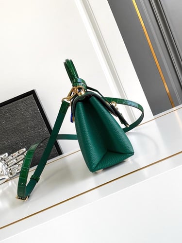 لوي فيتون Rose des Vents Mini مقاس 19cm