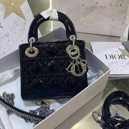 ليدي ديور مقاس 20 سم .