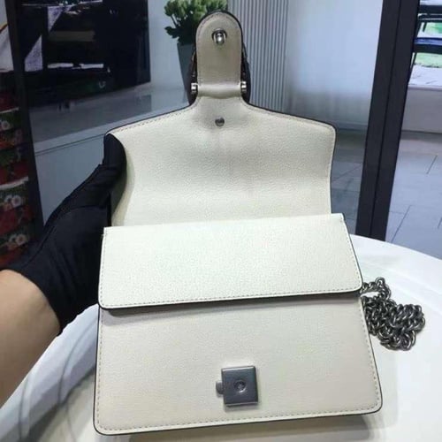 قوتشي ديونيسوس مقاس 20 سم