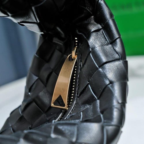 بوتيقا Jodie مقاس 23cm