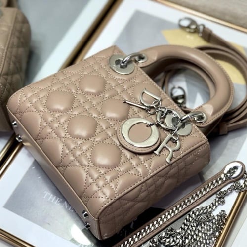 ليدي ديور مقاس 17 سم