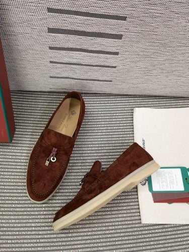 شوز لوربيانا