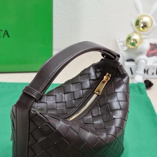 بوتيقا Mini wallace مقاس 20cm