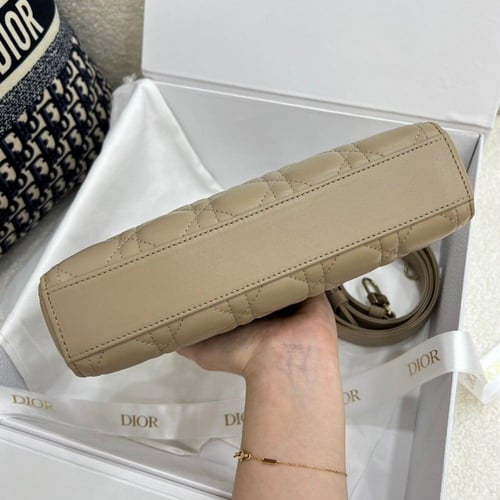 ديور جوي مقاس 22 سم