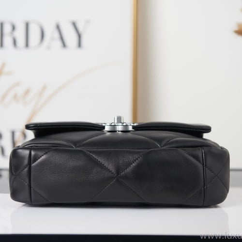 شانيل 19 مقاس 26 سلفر