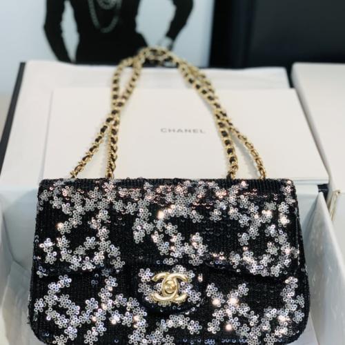 CHANEL مقاس 20cm
