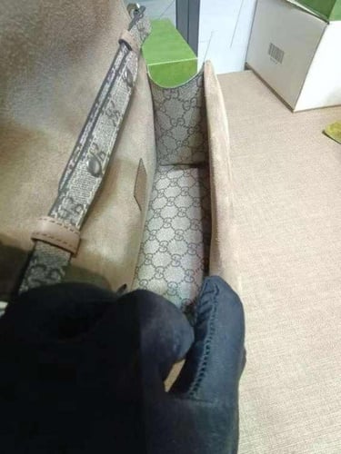 قوتشي ديونيسوس هاندل مقاس24 سم .