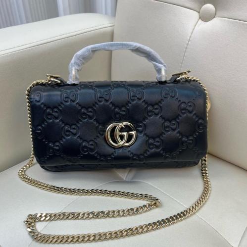 قوتشي جي جي ميلانو مقاس 21 سم اللون اسود