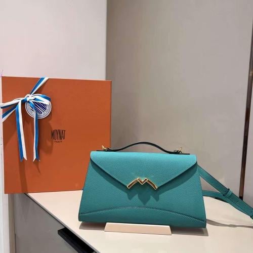 Gabrielle Clutch مقاس 26 سم