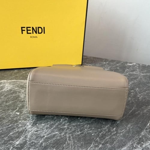 فندي بيكابو مقاس 23 سم