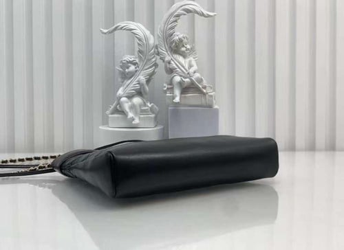 شانيل 23A مقاس 24 cm