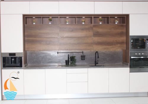 مطبخ المنيوم قطاع خاص مع درف خشب الماني او ايطالي...