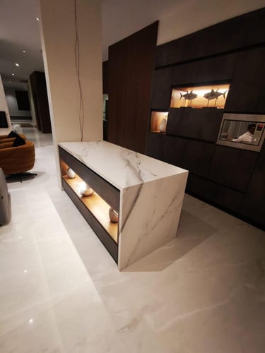 مطبخ المنيوم قطاع خاص مع درف خشب الماني او ايطالي...