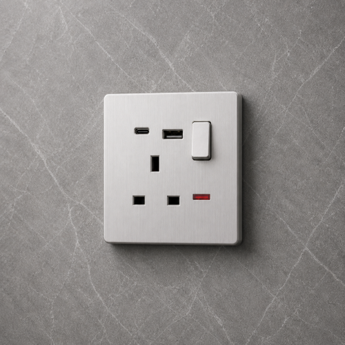 فيش مع مفتاح usb type c ابيض بيانو LU