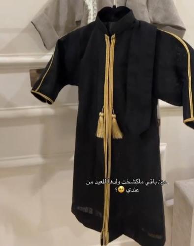 دقلة أطفال بالاسم اسود