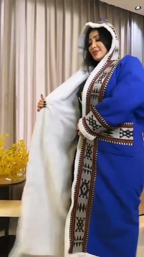 فروة نسائية"سحر الشتاء"