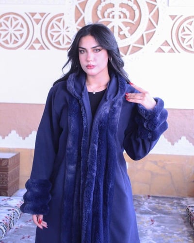 فروة نسائية"سحر الشتاء"